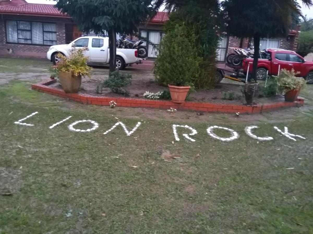 Lion Rock View Guesthouse มาเซรู ภายนอก รูปภาพ